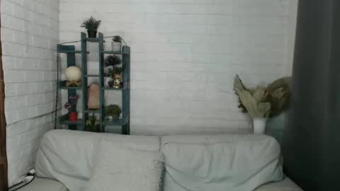 Snapshot of naughty_ashleyxx chatting on January 23, 9:08 am naughty_ashleyxx online show from January 23, 9:08 am