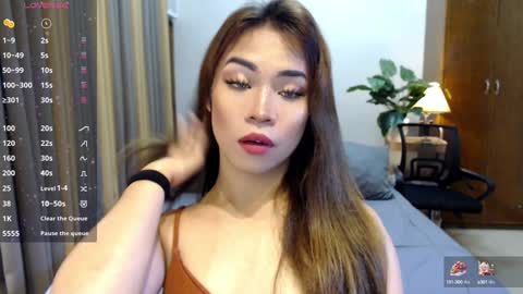 Snapshot of naughty_dreamerxxx chatting on January 16, 11:27 pm Queen Jess online show from January 16, 11:27 pm