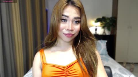 Snapshot of naughty_dreamerxxx chatting on October 17, 2:42 pm Queen Jess online show from October 17, 2:42 pm