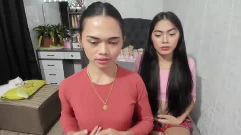 Snapshot of naughty_emmats chatting on February 22, 5:46 pm emma online show from February 22, 5:46 pm
