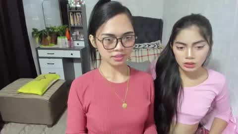 Snapshot of naughty_emmats chatting on February 25, 8:41 pm emma online show from February 25, 8:41 pm