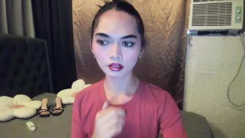 Snapshot of naughty_emmats chatting on September 11, 7:38 am emma online show from September 11, 7:38 am