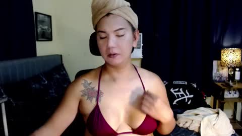 Snapshot of naughtyasiancummer chatting on January 20, 6:53 am fujiko Be online show from January 20, 6:53 am
