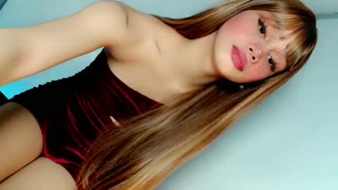Snapshot of naughtybella_ chatting on January 20, 2:57 pm bella online show from January 20, 2:57 pm