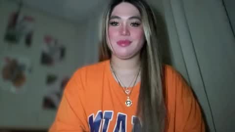 Snapshot of naughtyrosecum chatting on February 3, 12:57 pm Rose Wilson online show from February 3, 12:57 pm