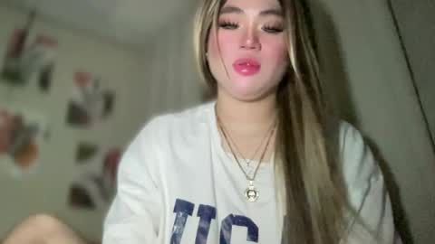 Snapshot of naughtyrosecum chatting on February 4, 6:04 am Rose Wilson online show from February 4, 6:04 am