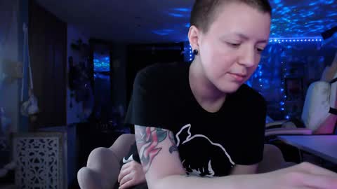 Snapshot of nerdy_squirty chatting on October 6, 6:02 am NerdySquirty online show from October 6, 6:02 am