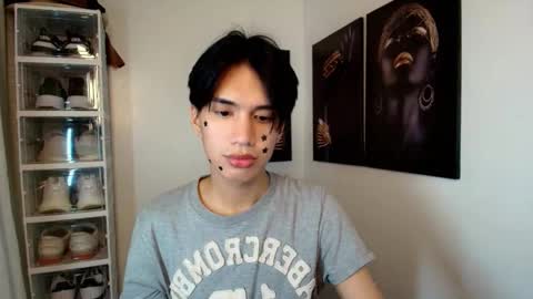 nhicolasklyde online show from September 29, 3:28 am