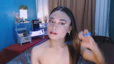 Snapshot of nhicolehollywood chatting on December 3, 12:55 pm hottie nicole online show from December 3, 12:55 pm