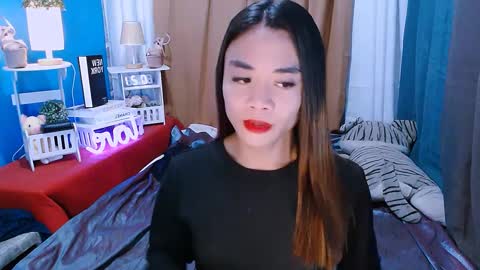 Snapshot of nhicolehollywood chatting on December 22, 11:44 am hottie nicole online show from December 22, 11:44 am