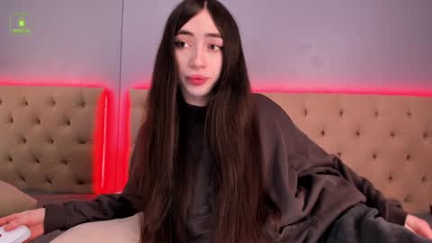 Snapshot of nickierainer chatting on February 1, 2:34 pm Nickie online show from February 1, 2:34 pm
