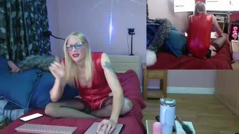 Snapshot of nicktu52 chatting on September 16, 12:04 am nicktuuk online show from September 16, 12:04 am