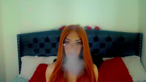 Snapshot of nickynoa chatting on February 17, 1:58 am Nicky online show from February 17, 1:58 am