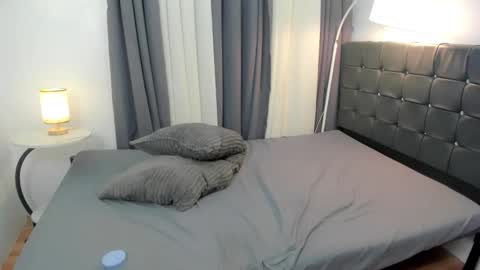 Snapshot of nicole_morena chatting on October 8, 7:37 pm nicole_morena online show from October 8, 7:37 pm