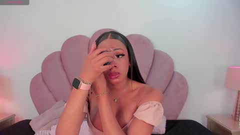 Snapshot of nicoleparadise_ chatting on January 18, 1:20 pm NICOLE online show from January 18, 1:20 pm