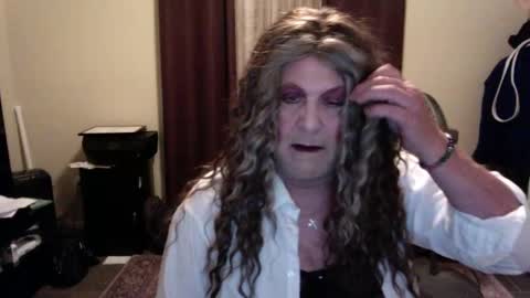 Nicole CD online show from February 15, 5:47 am