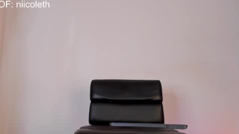 Snapshot of niicoleth_ chatting on March 5, 6:28 pm Nicoleth Mendez online show from March 5, 6:28 pm