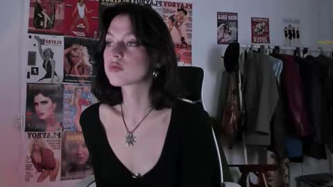 Snapshot of niky_jess chatting on September 21, 6:30 am Veronica online show from September 21, 6:30 am