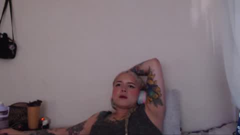 Nina online show from December 12, 9:37 pm