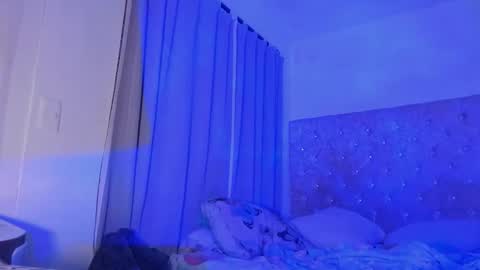 Ninon Beart online show from September 17, 8:08 am