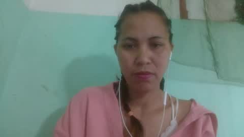 Snapshot of nirisouh chatting on October 1, 10:05 am nirisouh online show from October 1, 10:05 am