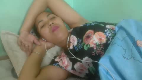 Snapshot of nirisouh chatting on October 9, 9:44 am nirisouh online show from October 9, 9:44 am