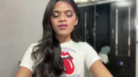 Snapshot of nishitatoe chatting on February 24, 4:26 pm nishi online show from February 24, 4:26 pm