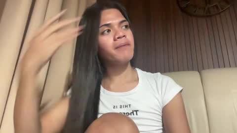 Snapshot of nishitatoe chatting on March 11, 12:39 pm nishi online show from March 11, 12:39 pm