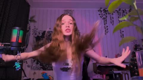 Snapshot of nloraaa chatting on January 16, 1:06 am Tears Lora online show from January 16, 1:06 am