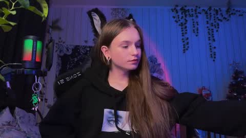 Snapshot of nloraaa chatting on February 3, 1:52 am Tears Lora online show from February 3, 1:52 am