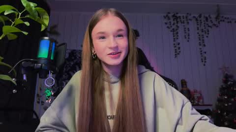 Snapshot of nloraaa chatting on February 13, 12:05 am Tears Lora online show from February 13, 12:05 am