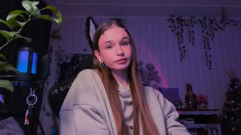 Snapshot of nloraaa chatting on February 19, 5:27 pm Tears Lora online show from February 19, 5:27 pm