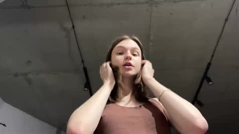 Snapshot of nloraaa chatting on October 1, 12:06 pm Tears Lora online show from October 1, 12:06 pm