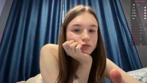 Snapshot of nloraaa chatting on October 30, 4:11 am Tears Lora online show from October 30, 4:11 am