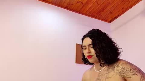 Snapshot of noahmonroe_11 chatting on October 14, 9:15 pm noahmonroe_11 online show from October 14, 9:15 pm