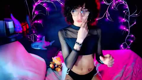 Snapshot of noahxtar chatting on September 22, 2:50 am Noah Xtar online show from September 22, 2:50 am