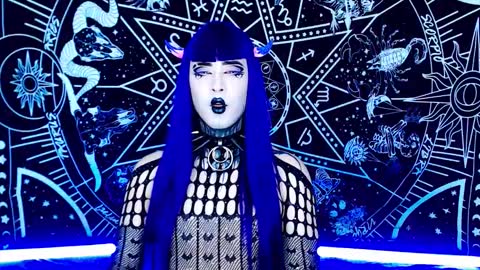 caroline online show from December 21, 1:11 am