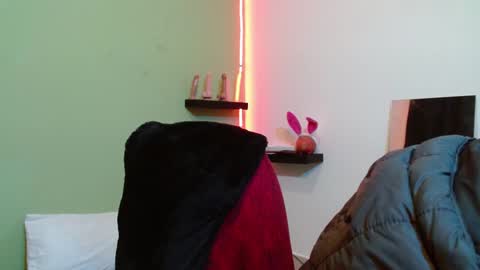 Snapshot of noha_thomson chatting on December 13, 11:50 pm Noha Thomson online show from December 13, 11:50 pm