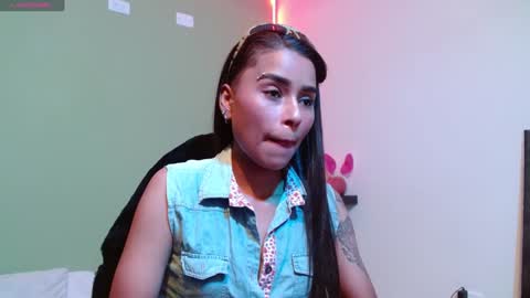 Snapshot of noha_thomson chatting on January 30, 7:37 pm Noha Thomson online show from January 30, 7:37 pm