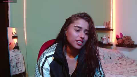 Snapshot of noha_thomson chatting on February 25, 9:13 pm Noha Thomson online show from February 25, 9:13 pm