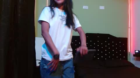 Noha Thomson online show from October 15, 8:42 pm