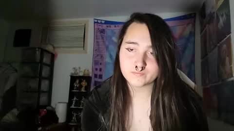 Snapshot of nonbinarybeauty20 chatting on January 3, 2:10 am nonbinarybeauty20 online show from January 3, 2:10 am