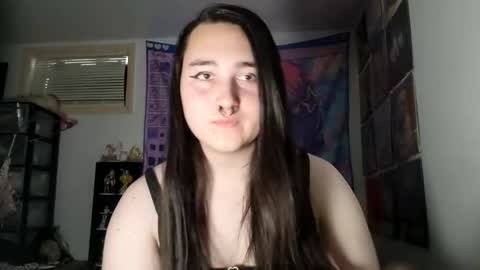 Snapshot of nonbinarybeauty20 chatting on February 19, 9:58 pm nonbinarybeauty20 online show from February 19, 9:58 pm