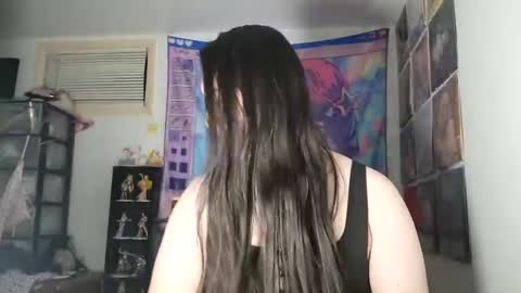 Snapshot of nonbinarybeauty20 chatting on February 23, 7:11 am nonbinarybeauty20 online show from February 23, 7:11 am