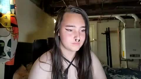 Snapshot of nonbinarybeauty20 chatting on September 27, 7:56 pm nonbinarybeauty20 online show from September 27, 7:56 pm