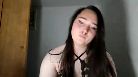 Snapshot of nonbinarybeauty20 chatting on October 7, 4:02 am nonbinarybeauty20 online show from October 7, 4:02 am