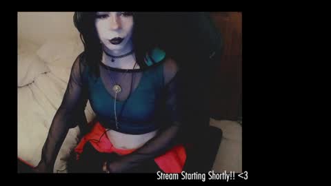 Snapshot of notyourfemboi chatting on January 2, 6:18 am Lucy online show from January 2, 6:18 am
