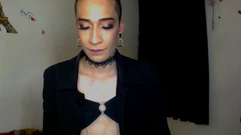 Snapshot of novanyx11 chatting on September 18, 10:37 pm Nova... online show from September 18, 10:37 pm