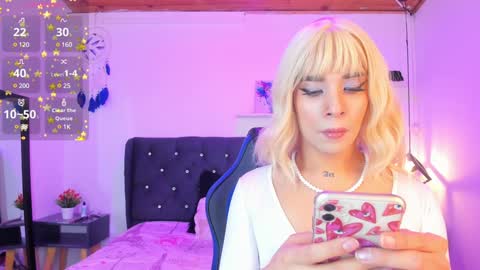 Snapshot of nyx__blackwood chatting on December 11, 2:43 am nyx__blackwood online show from December 11, 2:43 am