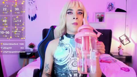 Snapshot of nyx__blackwood chatting on December 19, 11:50 am nyx__blackwood online show from December 19, 11:50 am